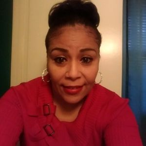 Meet your Posher, Alicia